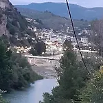 Bujtina Musta Берат