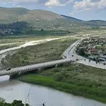 Bujtina Musta * Берат
