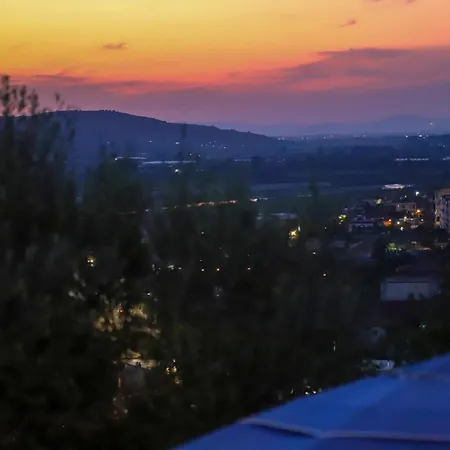 Bujtina Musta * Berat