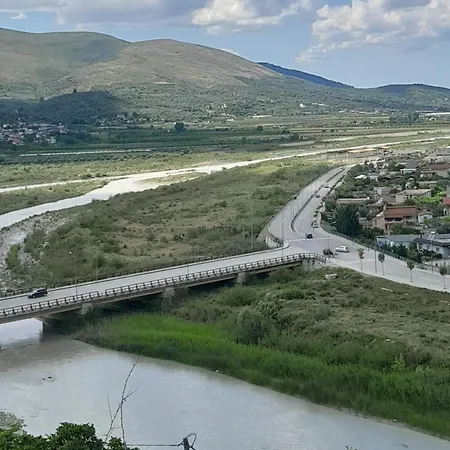 Bujtina Musta * Berat