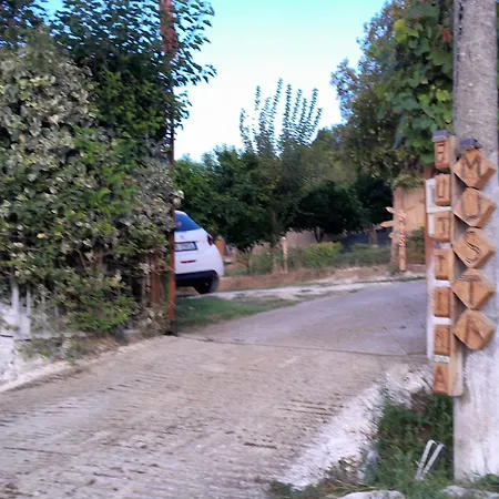 Lantställe Bujtina Musta