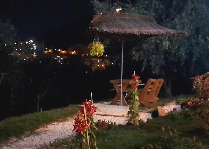 Bujtina Musta 乡村民宿 培拉特