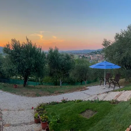 Kır Evi Bujtina Musta Berat